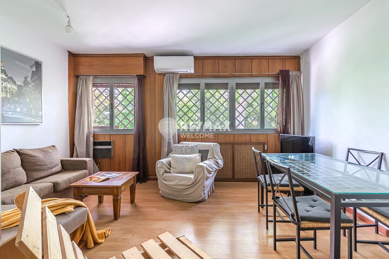Living room of Flat for sale in  Madrid Capital  with Heating