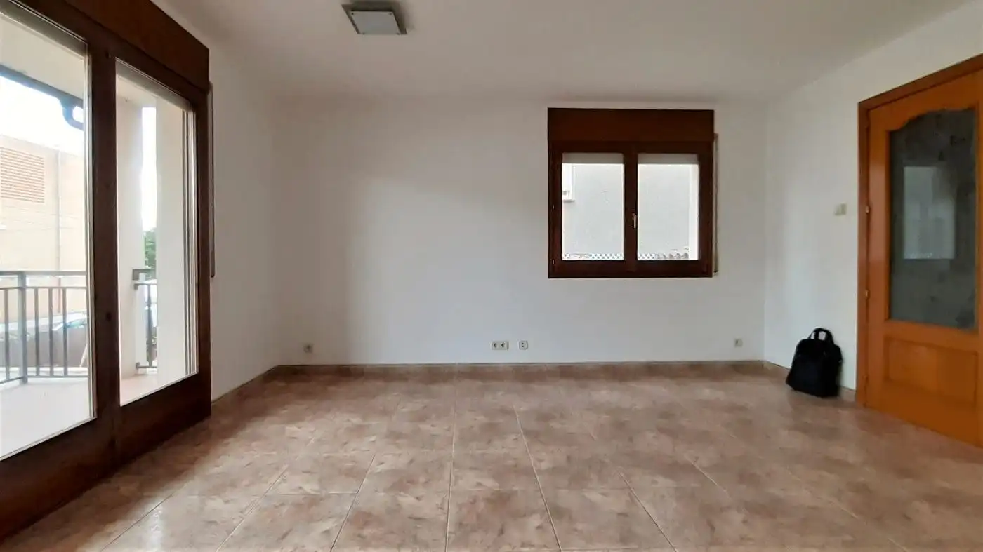 Wohnzimmer von Einfamilien-Reihenhaus zum Verkauf in Moià mit Heizung, Terrasse und Abstellraum