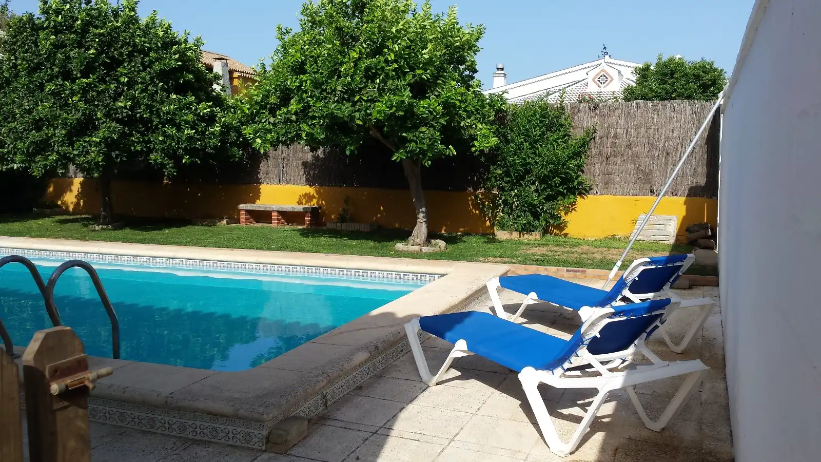 Swimming pool of Houses for rent in Chiclana de la Frontera  with Furnished