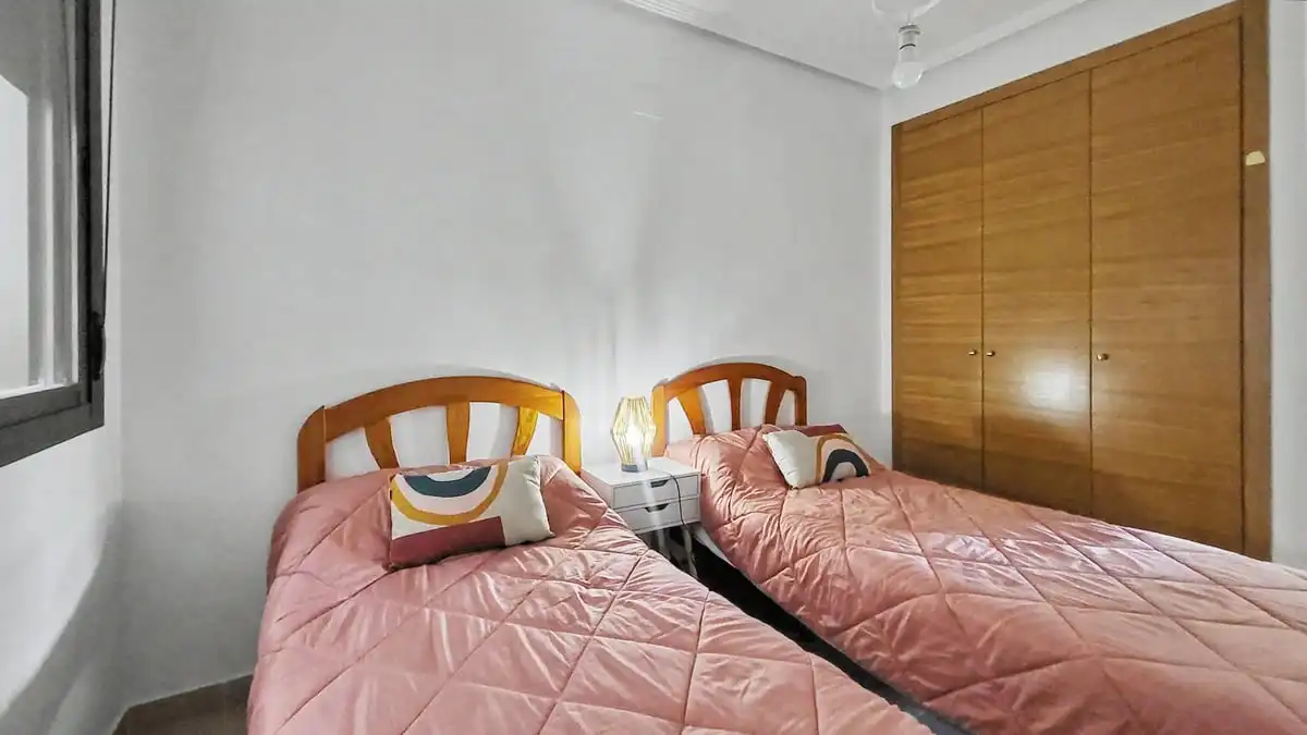 Habitación de Apartamento en venta en Pedreguer con Aire acondicionado, Calefacción y Jardín privado
