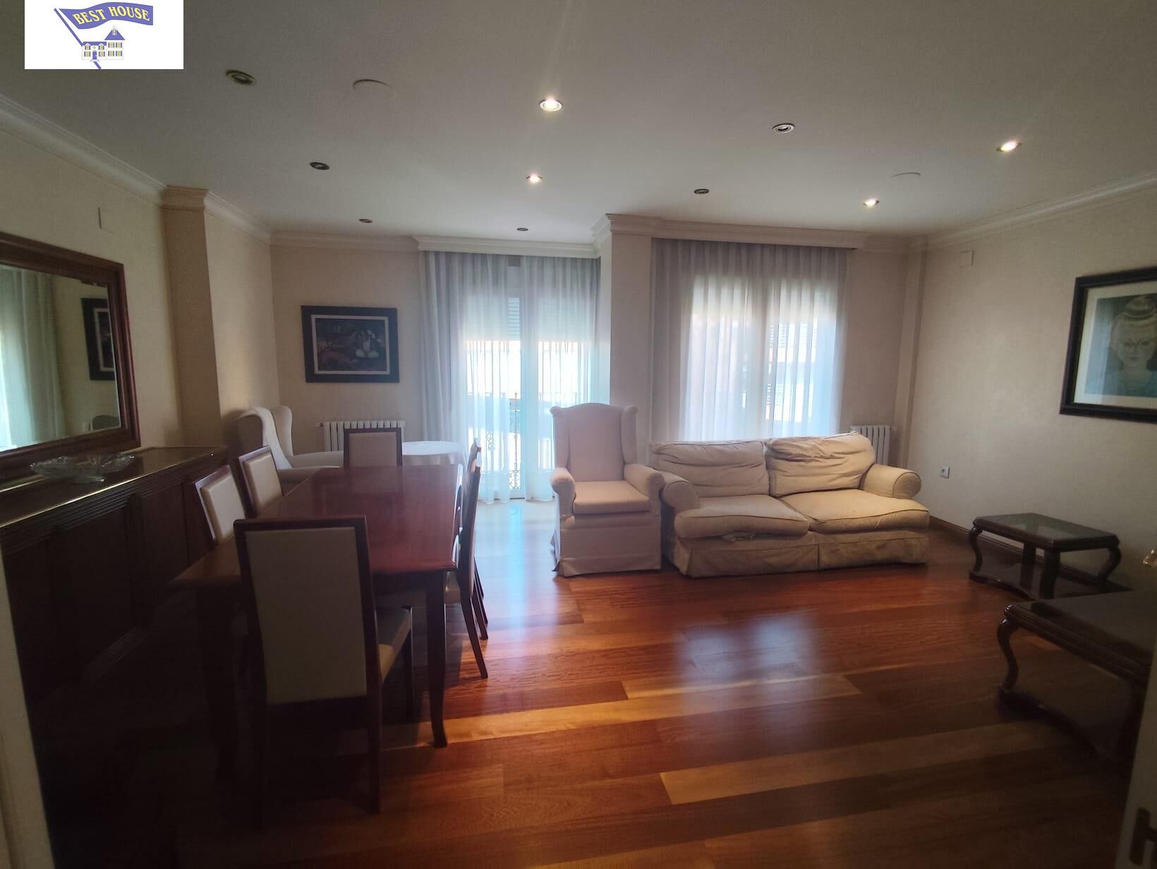 Living room of Flat to rent in  Albacete Capital  with Heating, Terrace and Storage room
