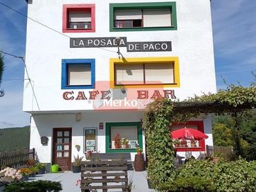 Locale commerciale in vendita a Lugar FORNO-CAL - PQ CEREIXAL
