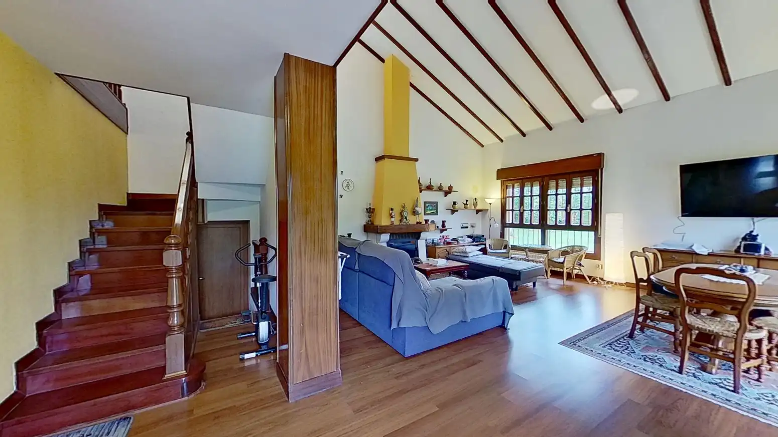 Sala de estar de Casa o chalet en venta en Marina de Cudeyo con Calefacción, Jardín privado y Parquet