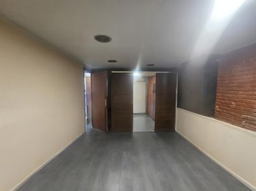 Rez-de-chaussée à vendre à Eixample