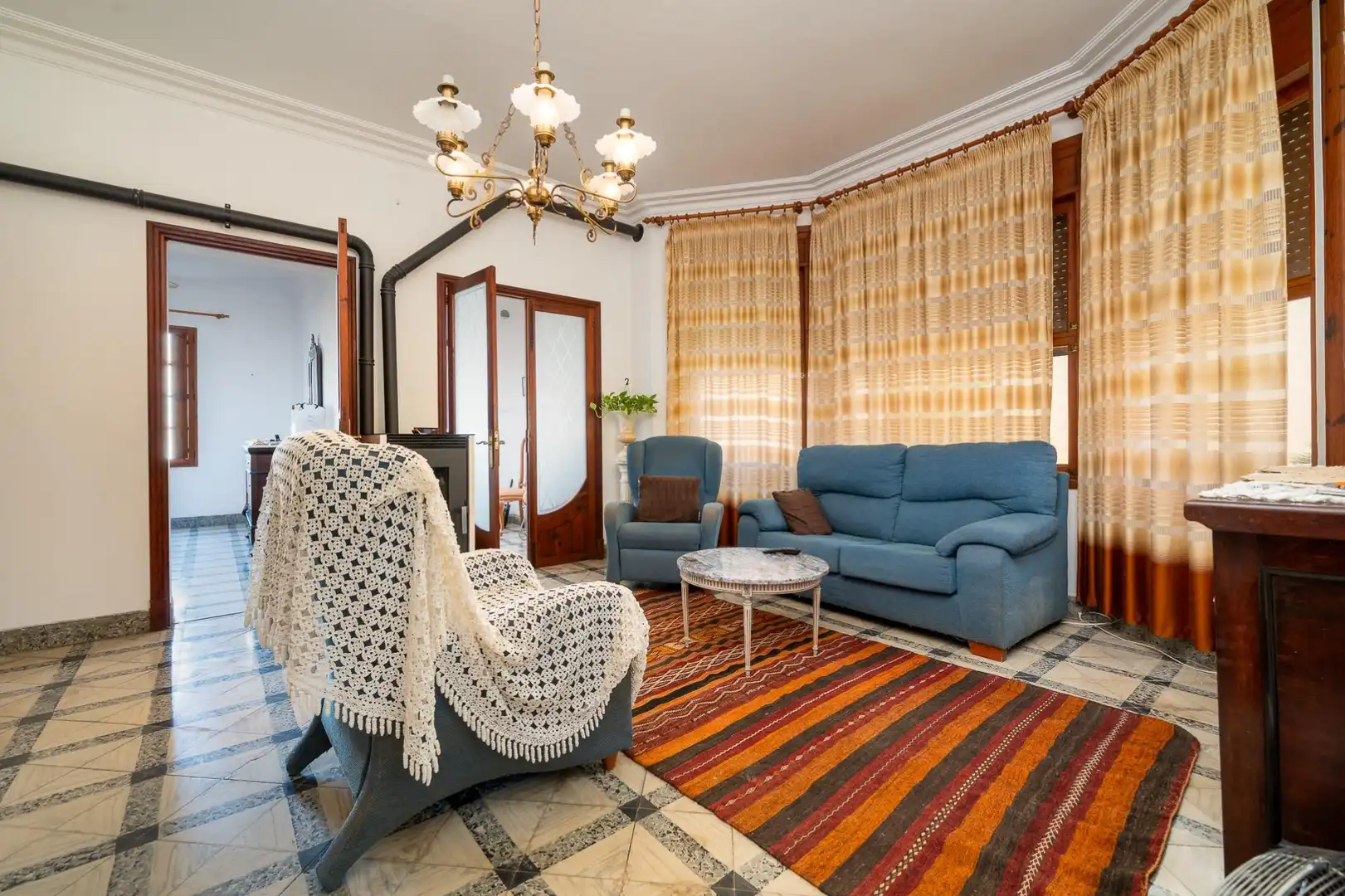 Detached house with garden for sale in DE RAMON Y CAJAL 131, imagen 4