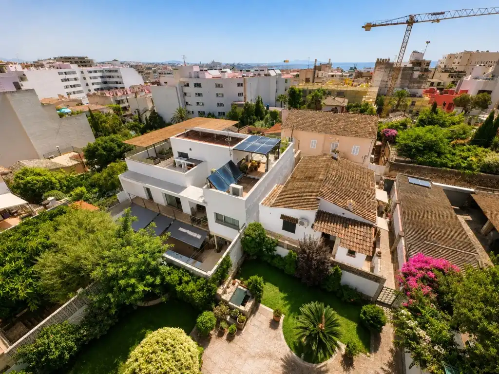 Vista exterior de Casa o xalet en venda en  Palma de Mallorca amb Aire condicionat, Calefacció i Piscina