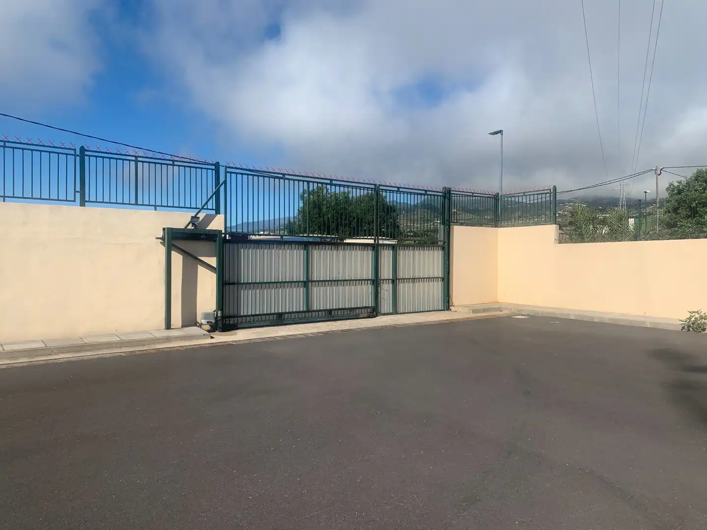 Vista exterior de Nave industrial en venta en San Cristóbal de la Laguna