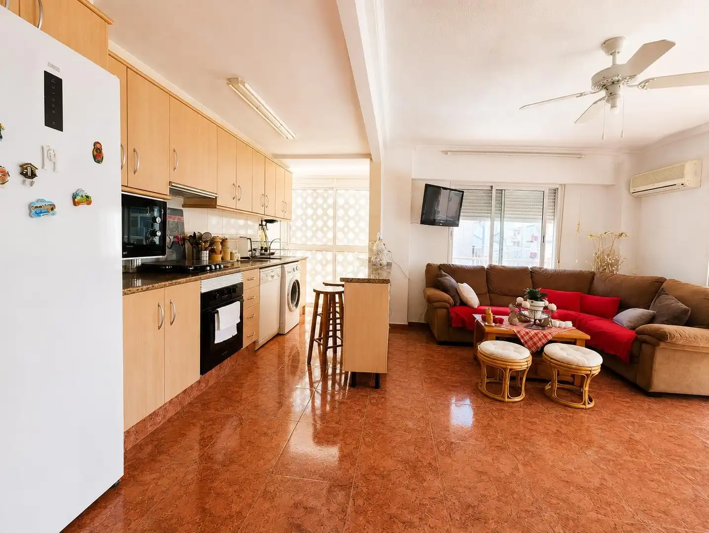 Cuina de Apartament en venda en Santa Pola amb Aire condicionat, Calefacció i Terrassa