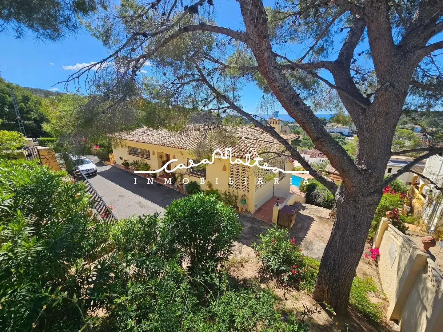 Vista exterior de Casa o chalet en venta en Altea con Aire acondicionado, Jardín privado y Terraza