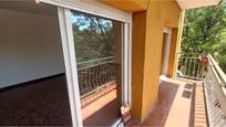 Exterior view of Flat for sale in Santa Coloma de Gramenet  with Balcony