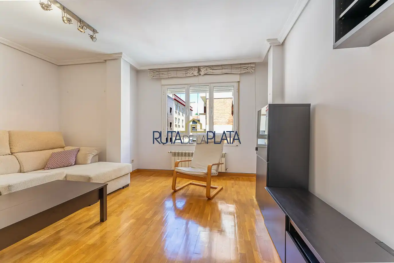 Duplex con terrazza in affitto a Calle de Alonso de Tejada 17, imagen 5