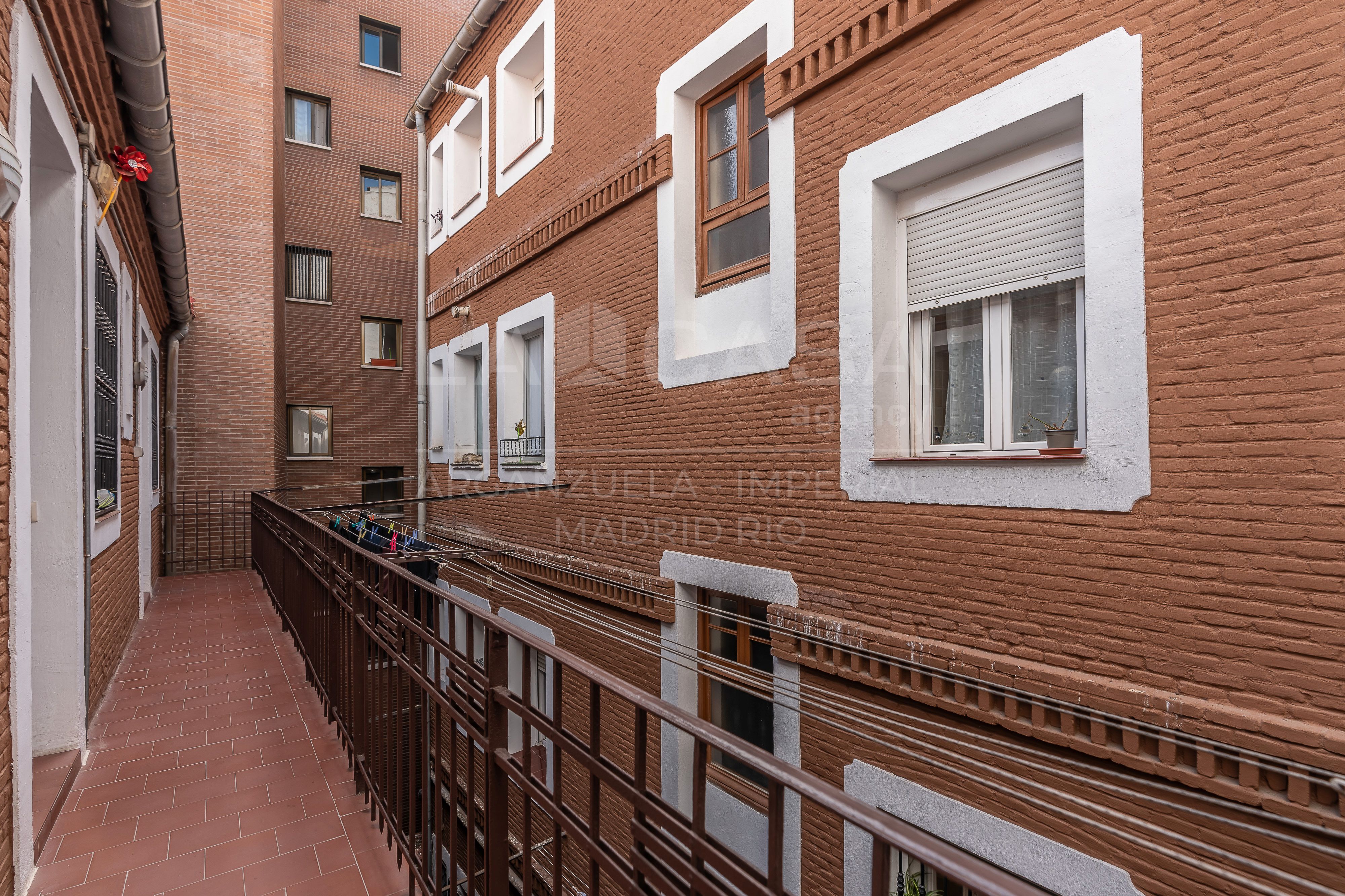 Vista exterior de Pis en venda en  Madrid Capital amb Calefacció