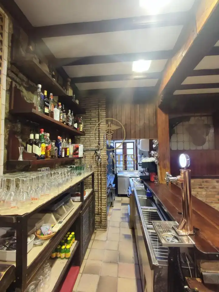 Local comercial en traspàs a Tui, imagen 11