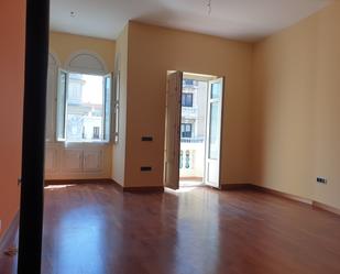 Flat to rent in  Sevilla Capital  with Air Conditioner, Heating and Parquet flooring