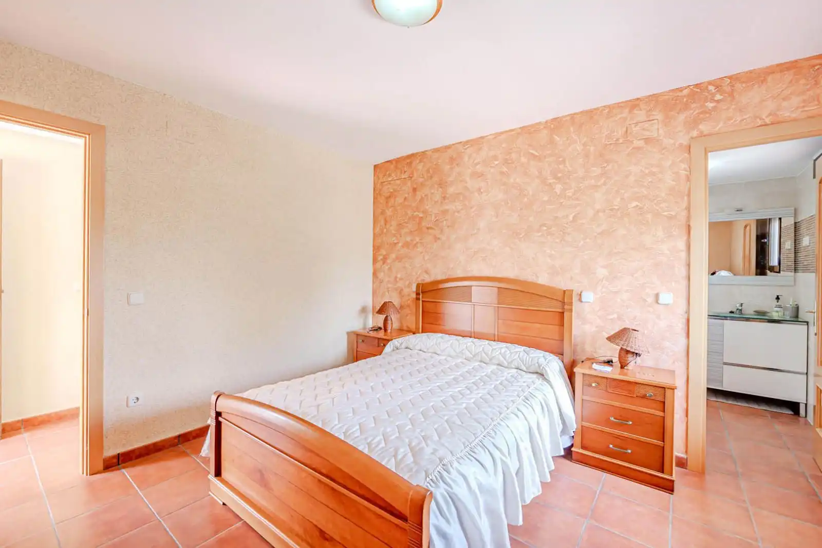 Grundstücke zum Verkauf in Olivares, Batres