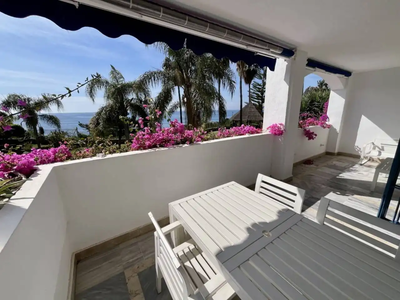 Terrasse von Wohnungen zum Verkauf in Almuñécar mit Klimaanlage, Terrasse und Abstellraum