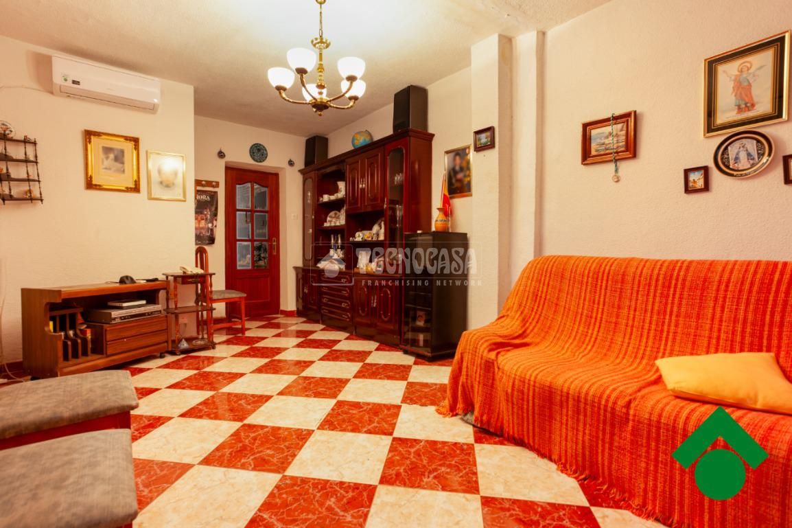 Sala d'estar de Casa o xalet en venda en Calicasas amb Calefacció i Terrassa