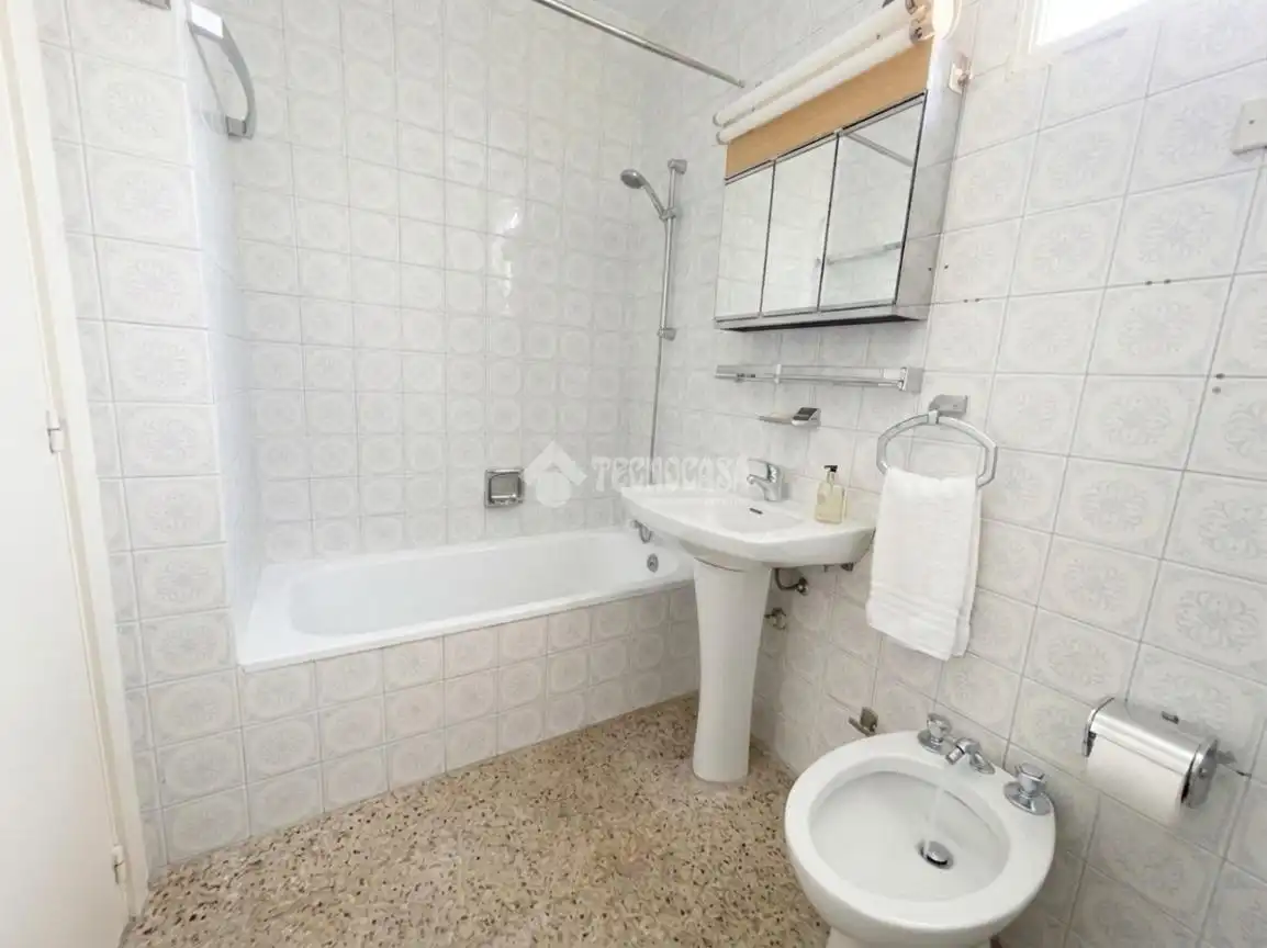 Bany de Pis en venda en Madrid amb Calefacció