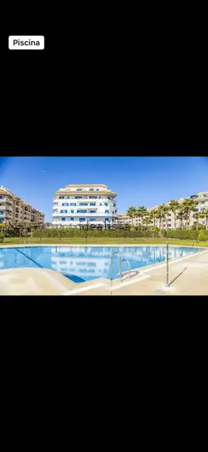 Außenansicht von Wohnung zur Miete in Manilva mit Klimaanlage, Terrasse und Möbliert