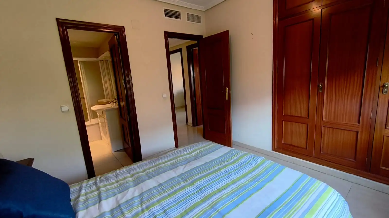 Piso con balcón en venta en Avenida Sinforiano Madroñero 2, imagen 21