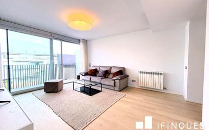 Exterior view of Flat for sale in Sabadell  with Air Conditioner, Parquet flooring and Balcony