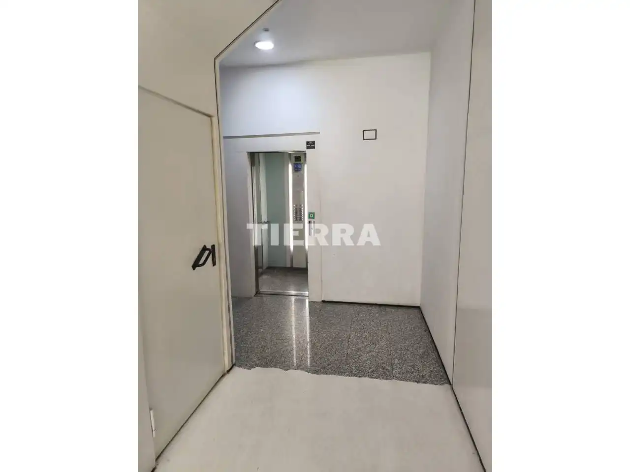 Garage for rent in Murcia