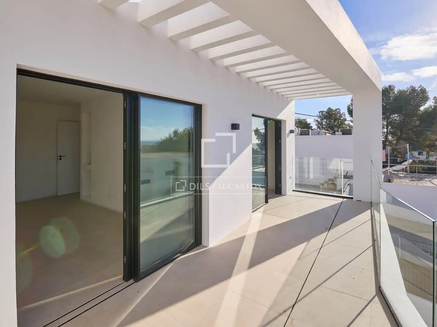 Terrassa de Casa o xalet en venda en Santa Eulària des Riu amb Aire condicionat, Piscina i Balcó