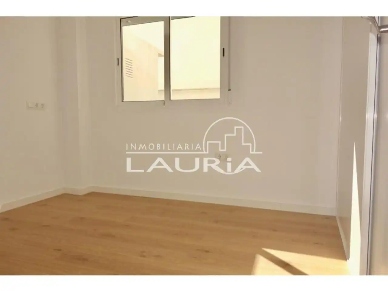 Habitación de Piso de alquiler en Valencia con Aire acondicionado y Terraza