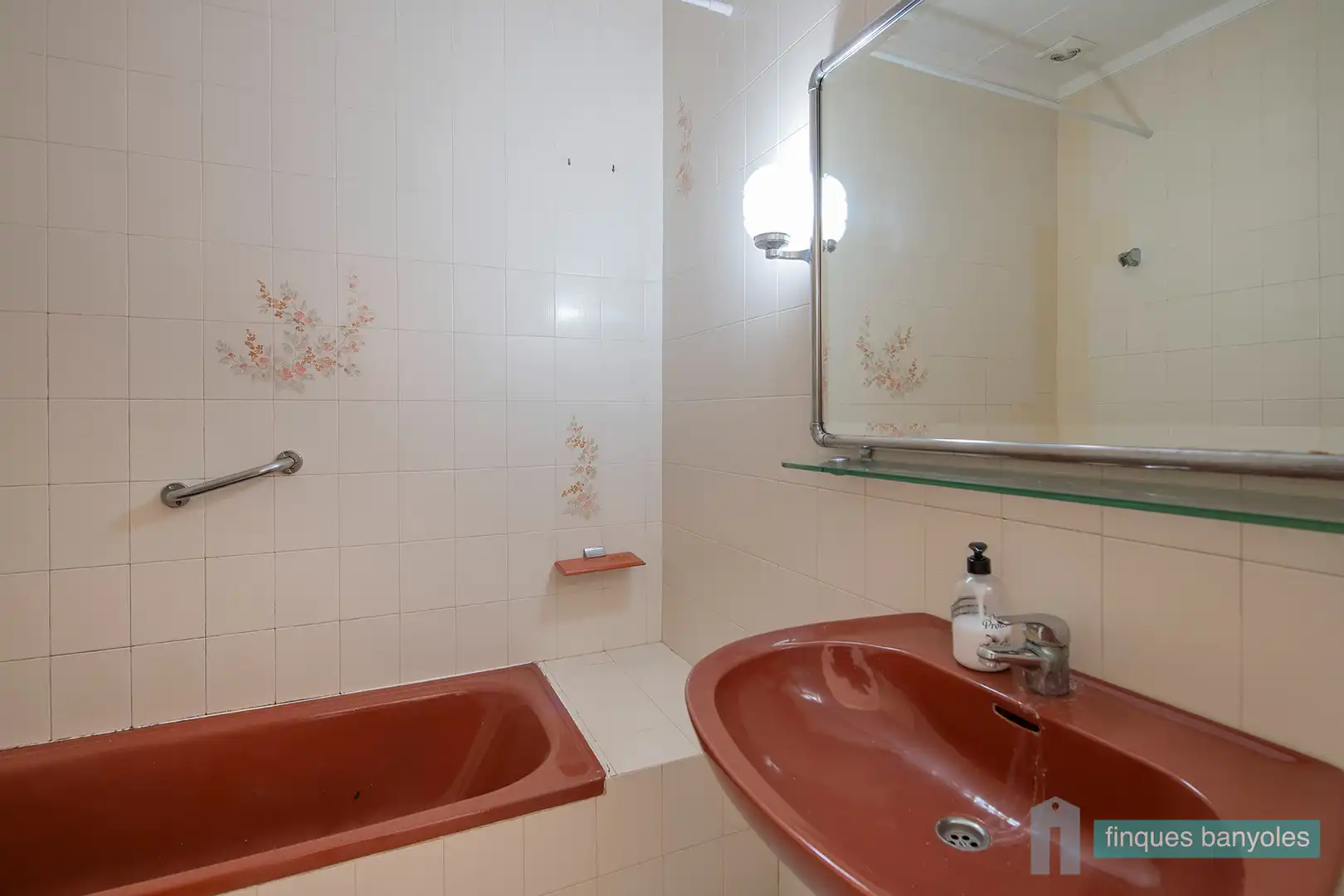 Baño de Casa o chalet en venta en Banyoles con Aire acondicionado, Calefacción y Jardín privado