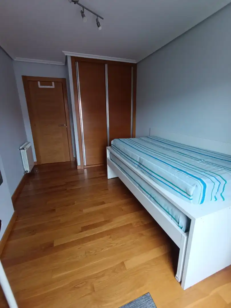 Bedroom of Flat for rent in Santander  with Heating, Storage room and Furnished