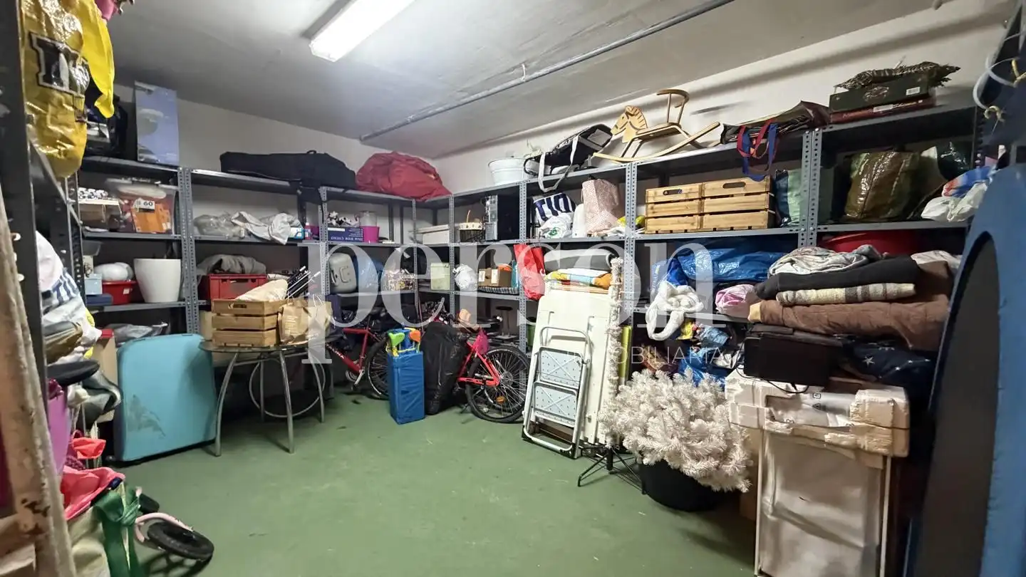 Ground floor for sale in Carcaixent  with Air Conditioner, Terrace and Storage room