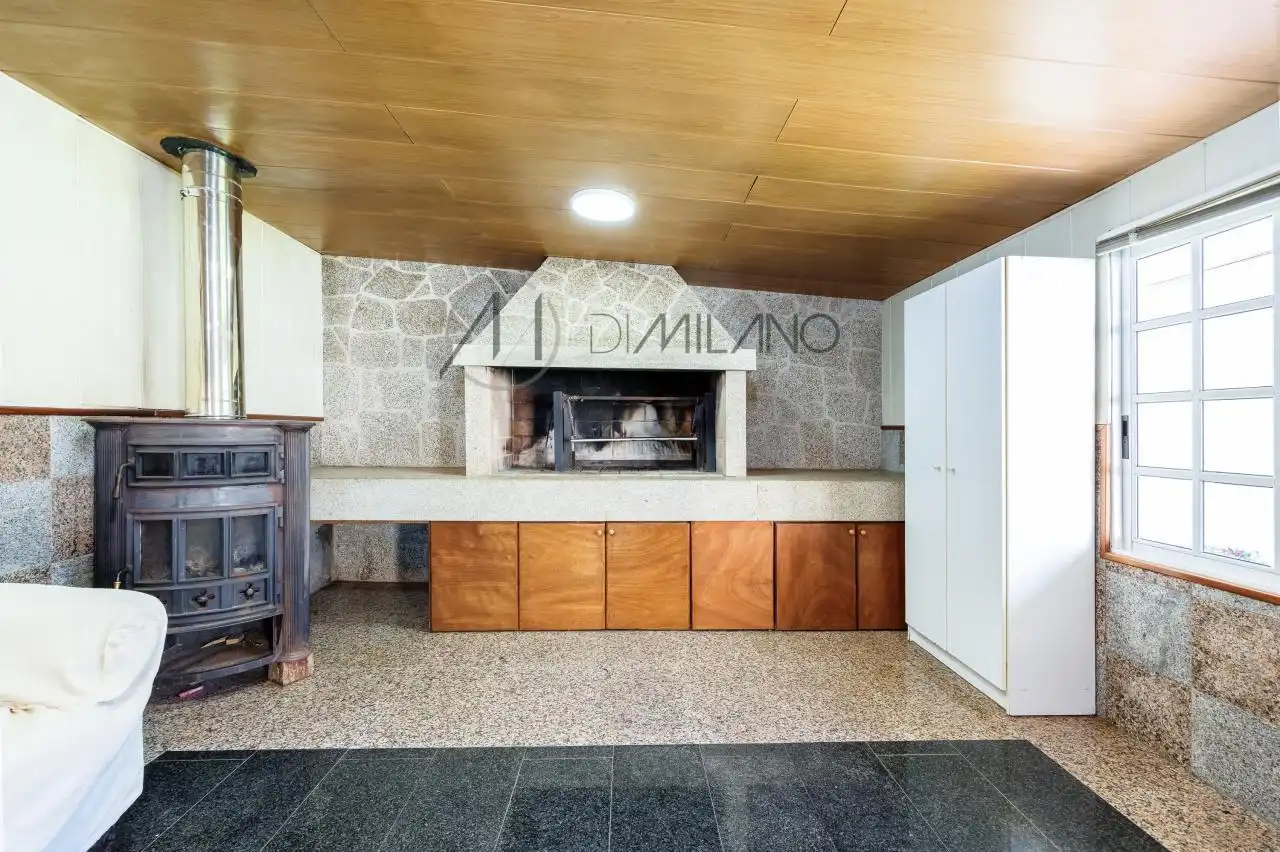 Cocina de Casa o chalet en venta en Vigo  con Calefacción, Jardín privado y Parquet