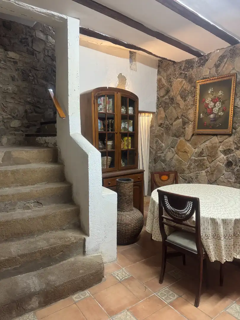 Casa adosada en venda en Montoliu de Segarra