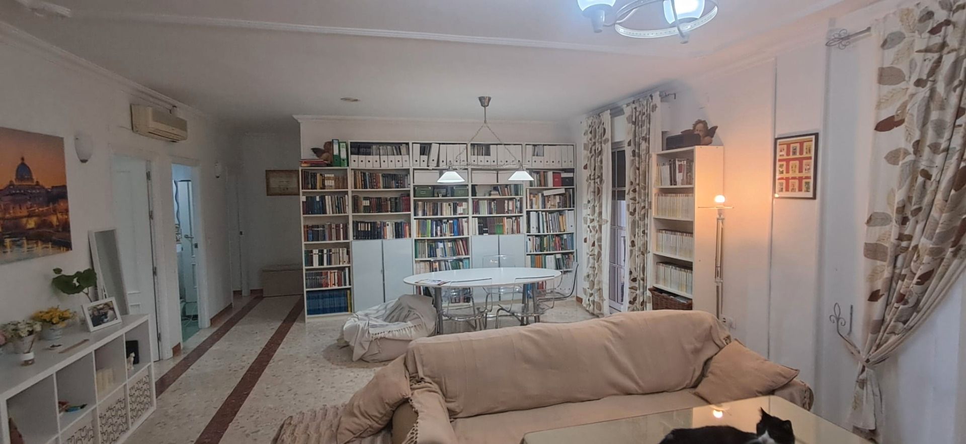 Wohnzimmer von Wohnung zum Verkauf in Utrera mit Klimaanlage und Abstellraum