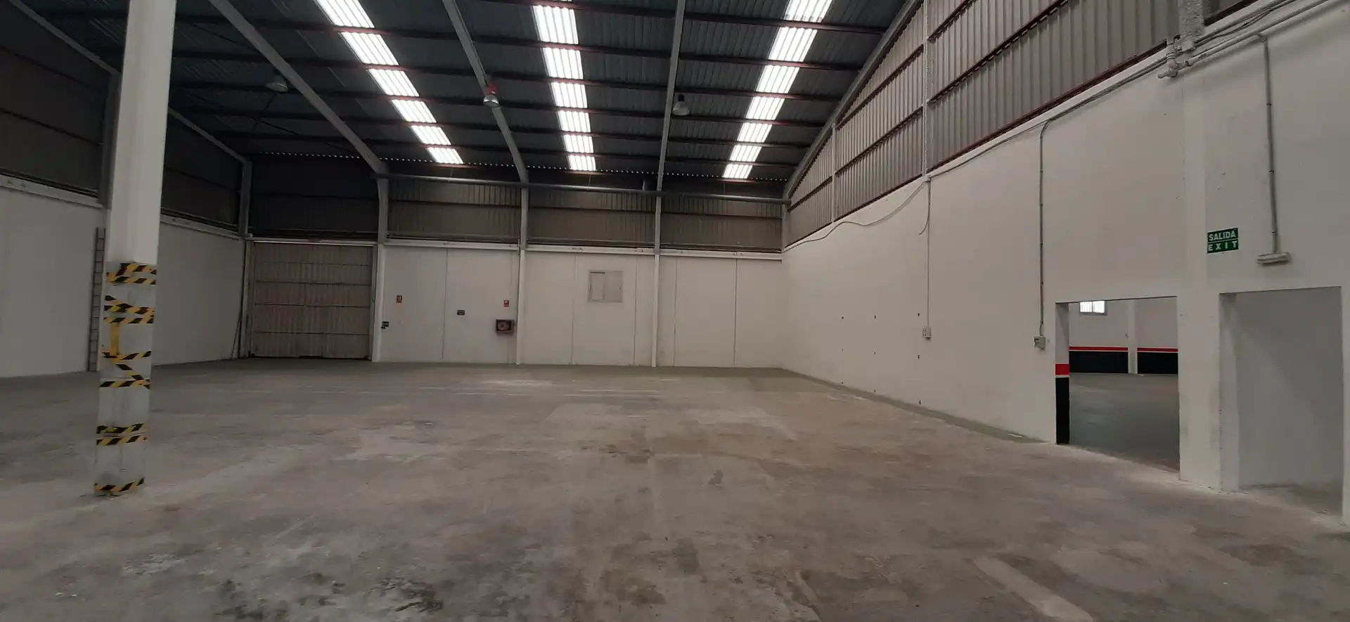 Nave industrial de alquiler en Picassent