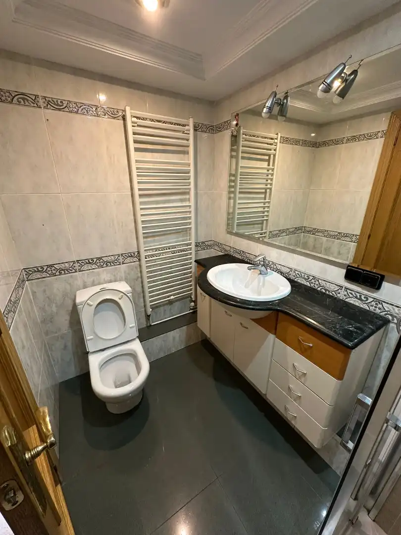 Badezimmer von Wohnung zum Verkauf in Granollers mit Heizung, Balkon und Alarm