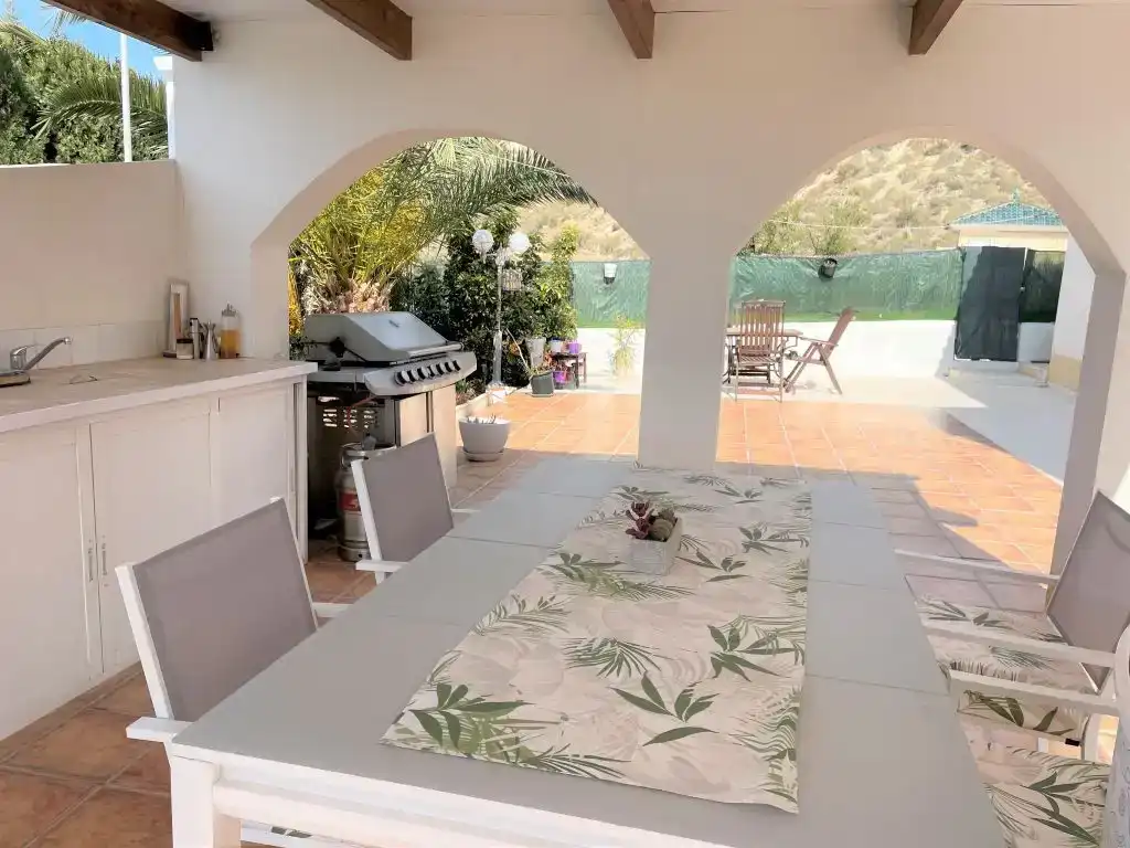 Terrassa de Pis en venda en El Campello amb Aire condicionat, Jardí privat i Piscina