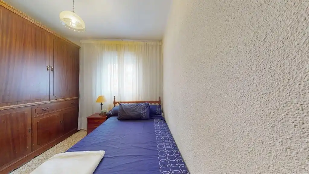 Habitación de Planta baja en venta en Hortaleza