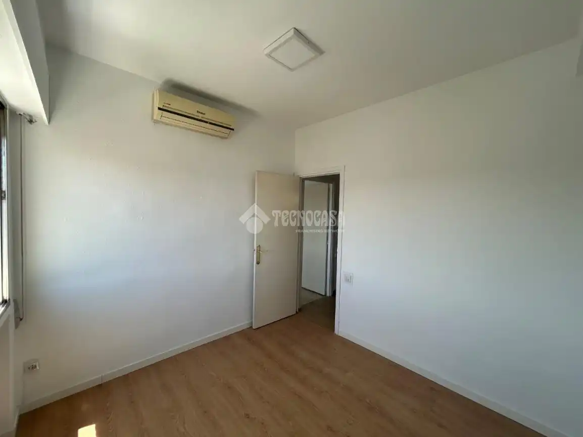 Habitación de Piso en venta en Madrid con Aire acondicionado, Calefacción y Trastero