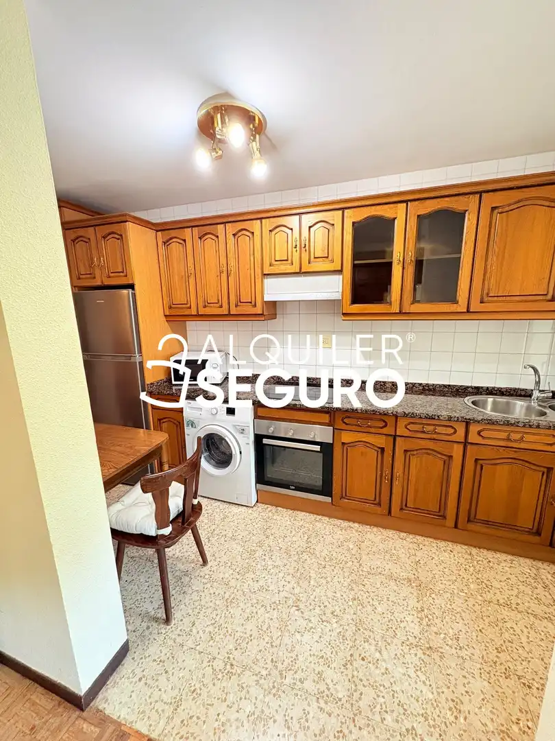 Wohnung zur Miete in Sopuerta, Bizkaia