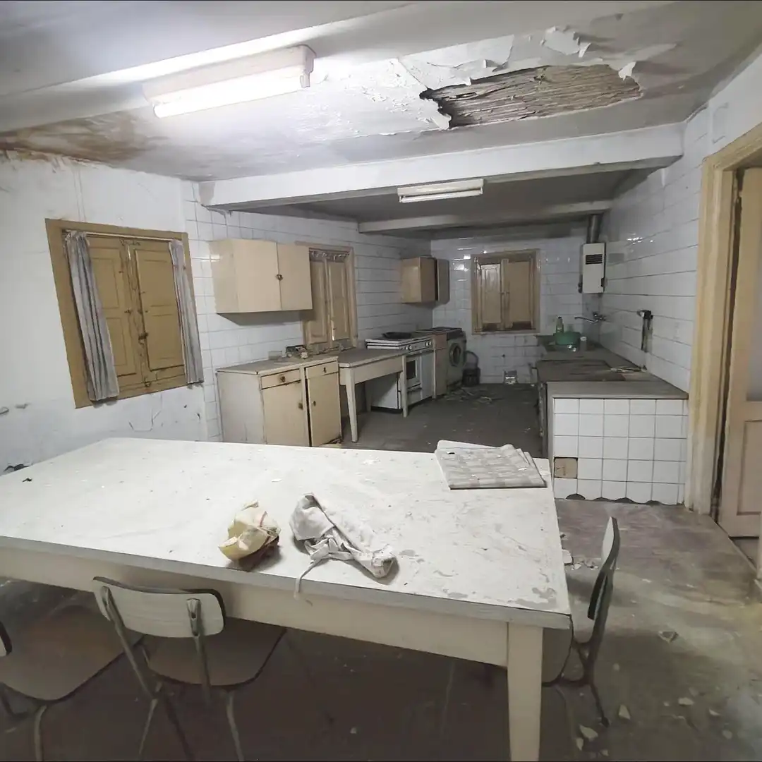 Cocina de Edificio en venta en Oviedo 