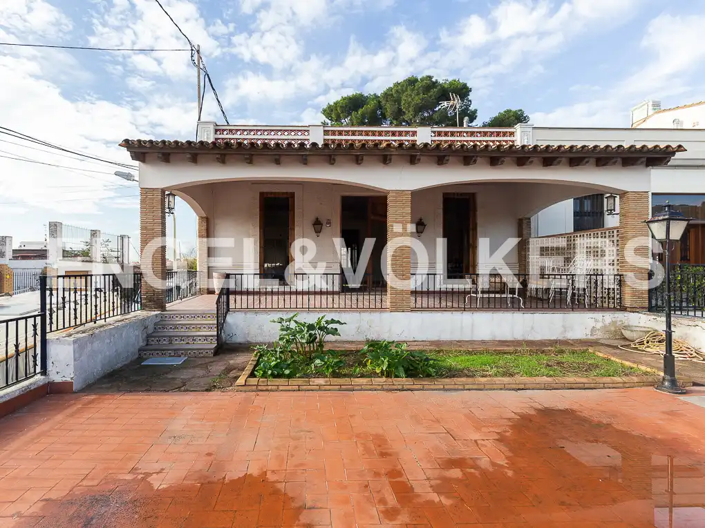 Exterior view of Houses for sale in Godella  with Heating, Private garden and Terrace