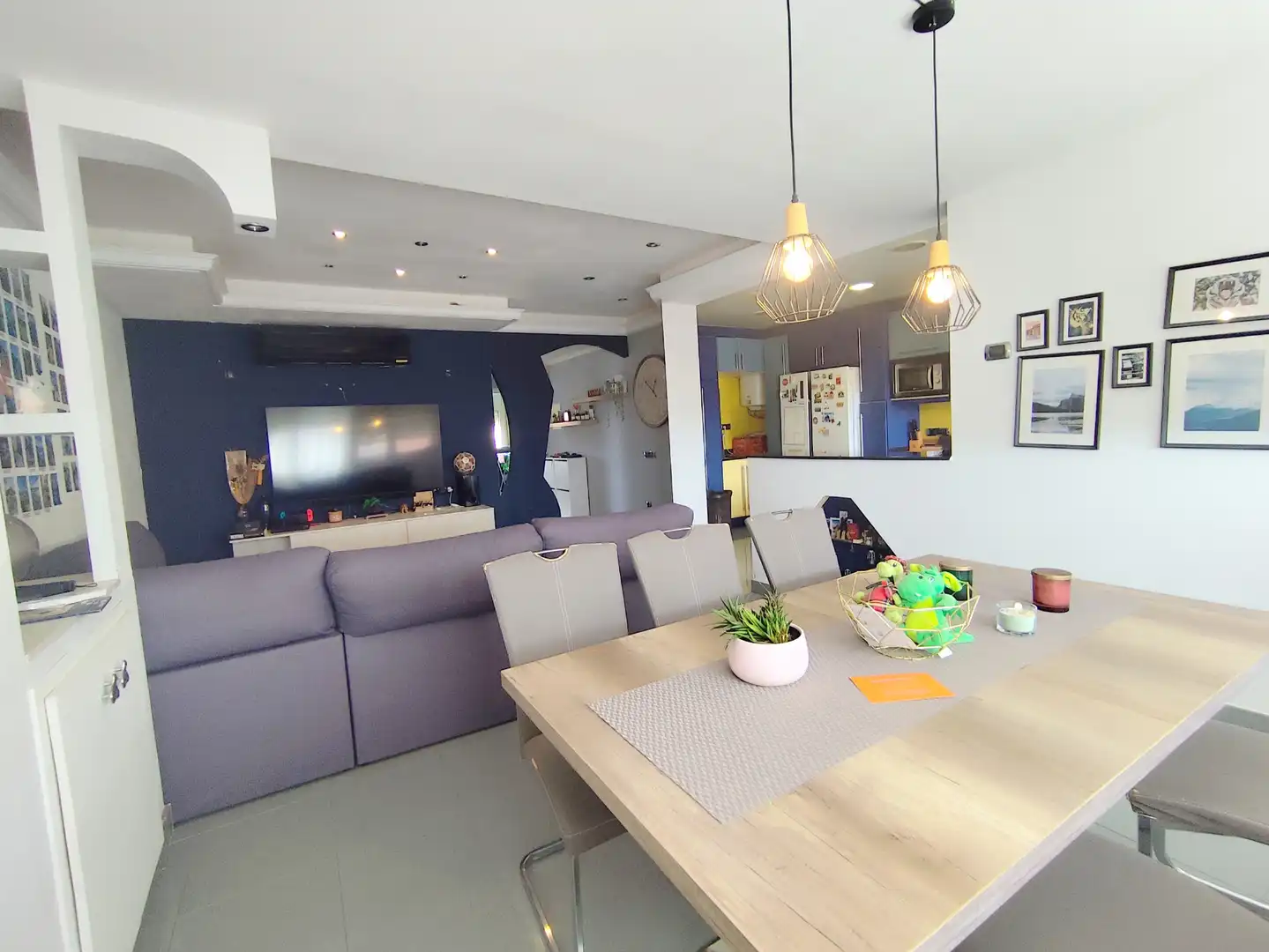 Living room of Flat for sale in Vilanova del Camí  with Air Conditioner, Heating and Oven