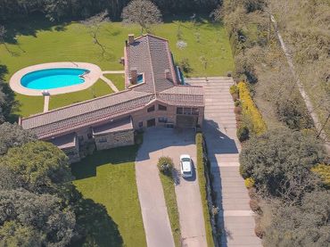 Villa con piscina in vendita a Caldes de Montbui