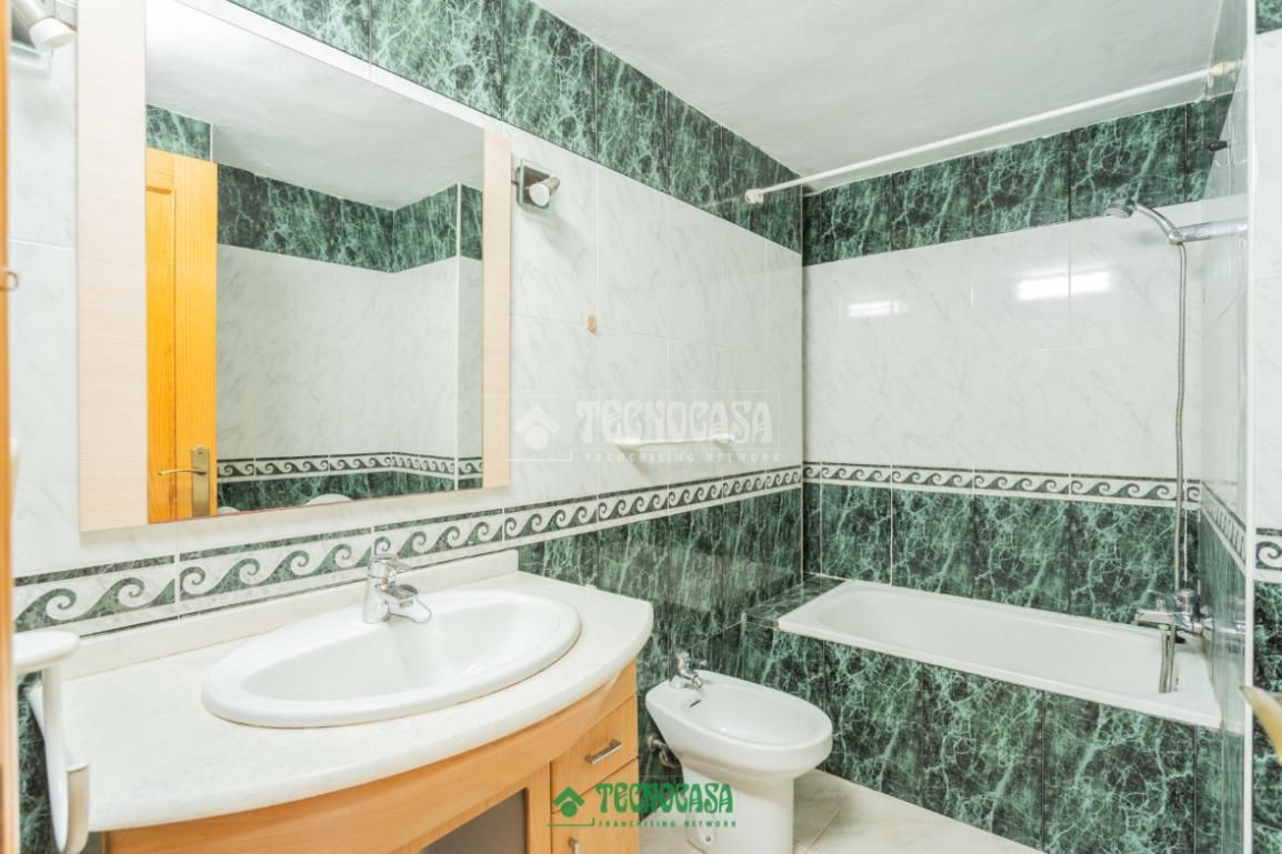 Bathroom of Flat for sale in Roquetas de Mar  with Terrace