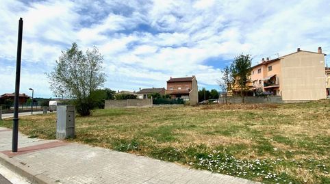 SOLAR URBÀ PER A CASA ADOSSADA