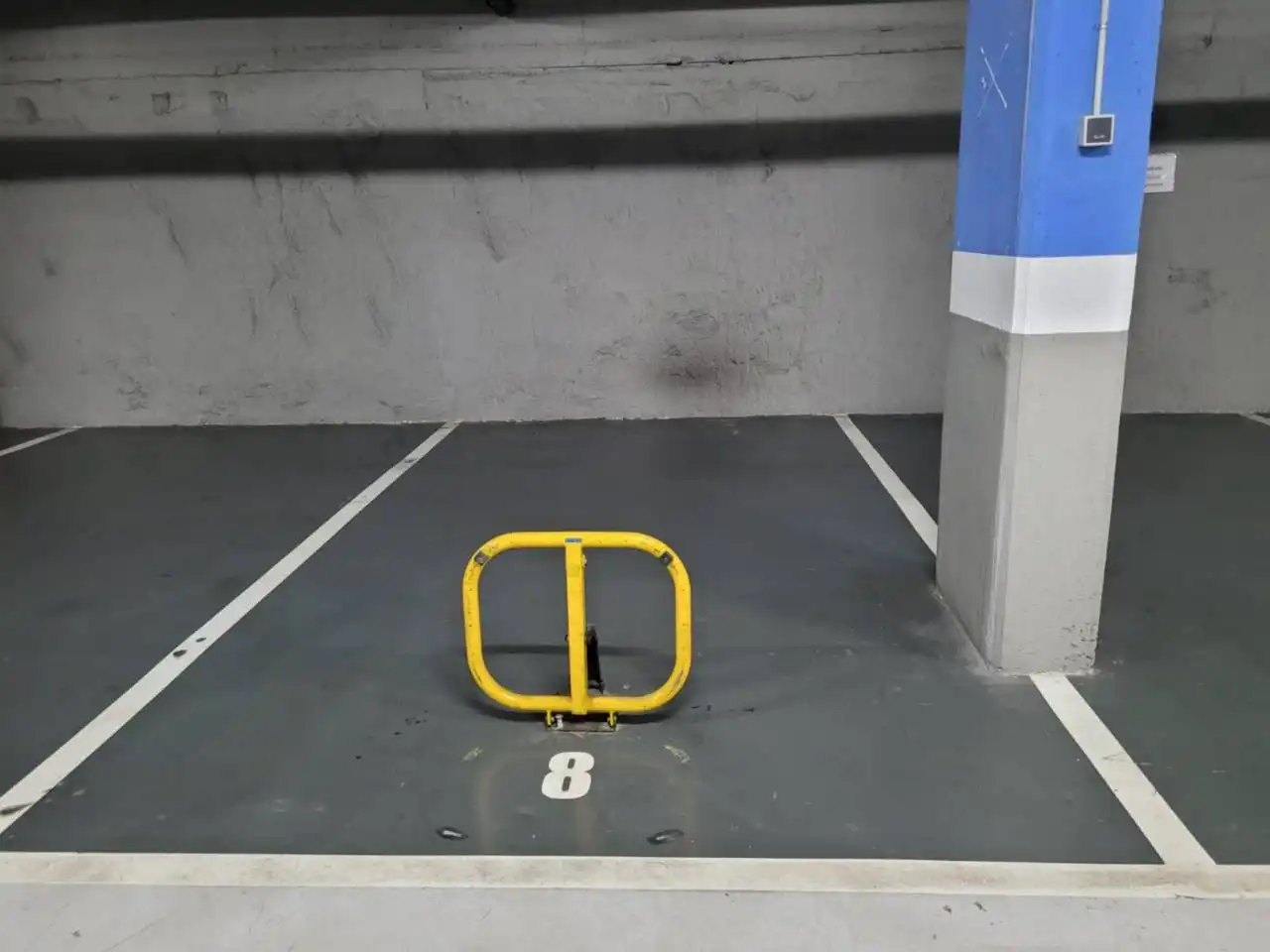 Parkplatz von Garage zur Miete in Sabadell