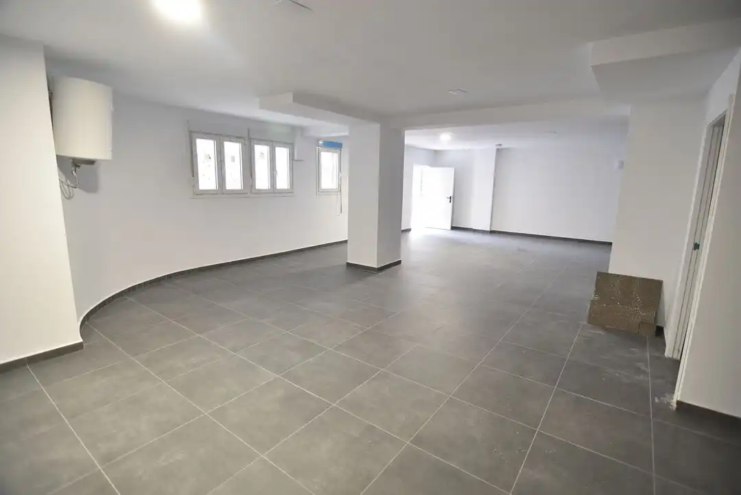 Local comercial en alquiler en Urazandi Kalea, imagen 7