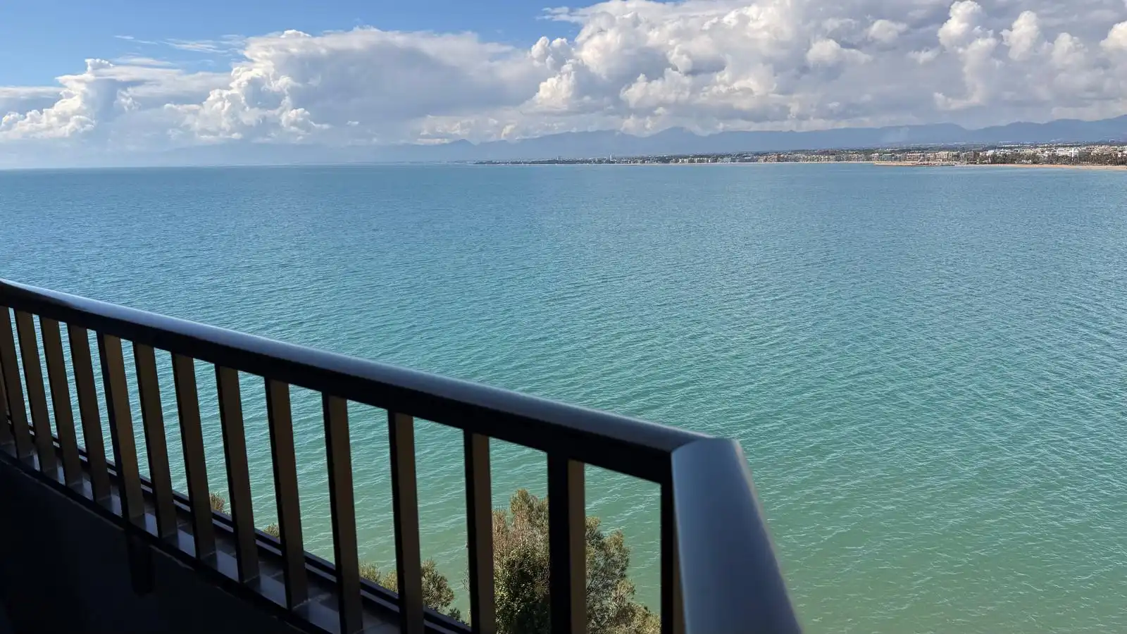 Pis amb piscina en venda a Mar i Camp - Platja dels Capellans, imagen 3