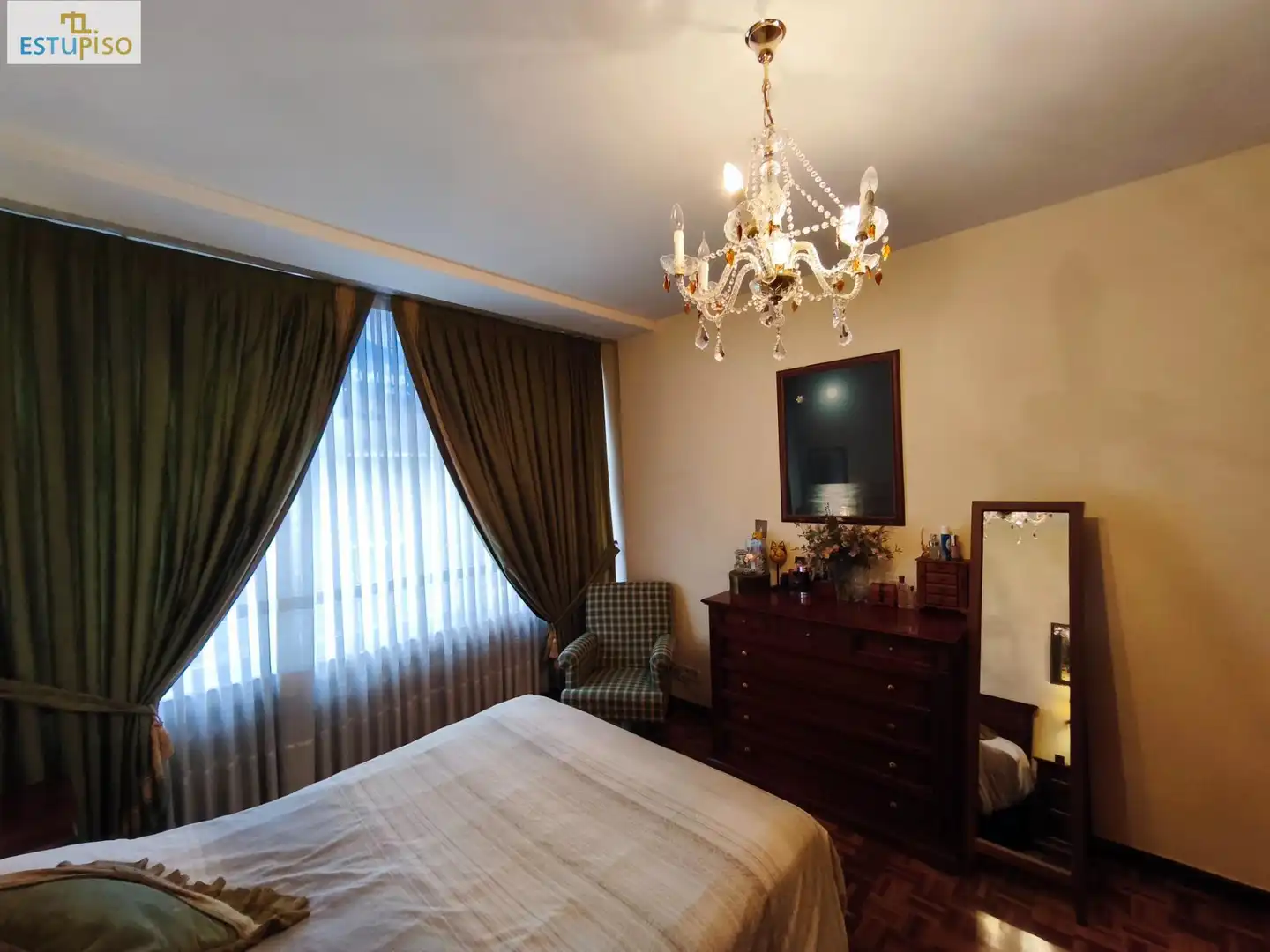 Bedroom of Flat for sale in Ensanche